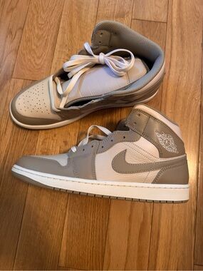 Air Jordan Sneakers Men size 11